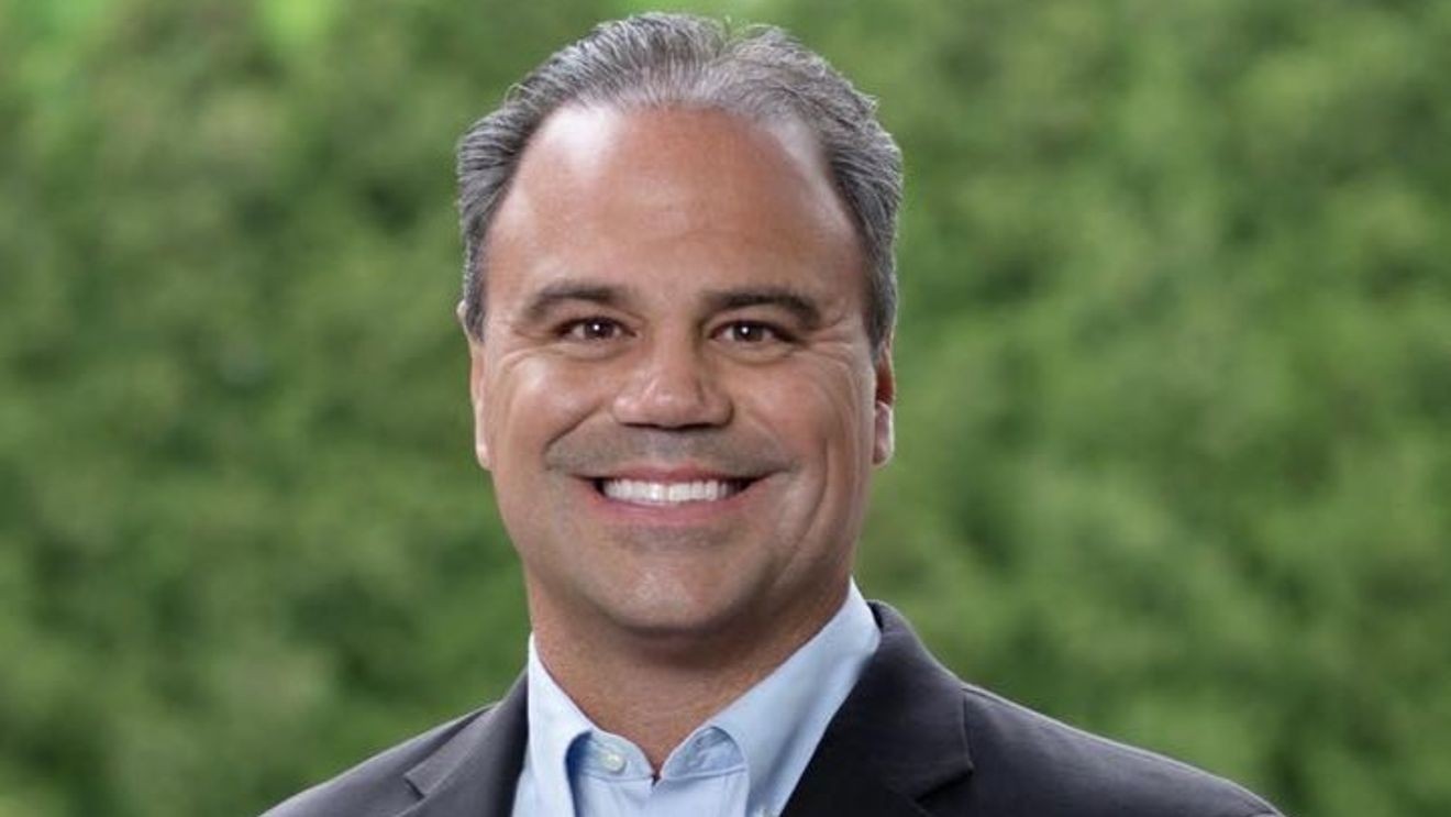 Portrait of Jason Richey